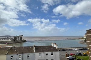 6th Floor Sun Terrace- click for photo gallery